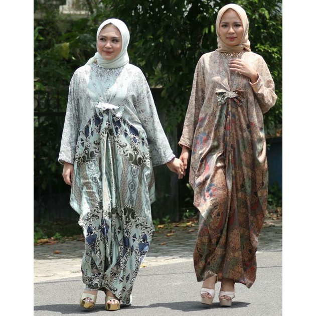 Kaftan Brukat Bunga