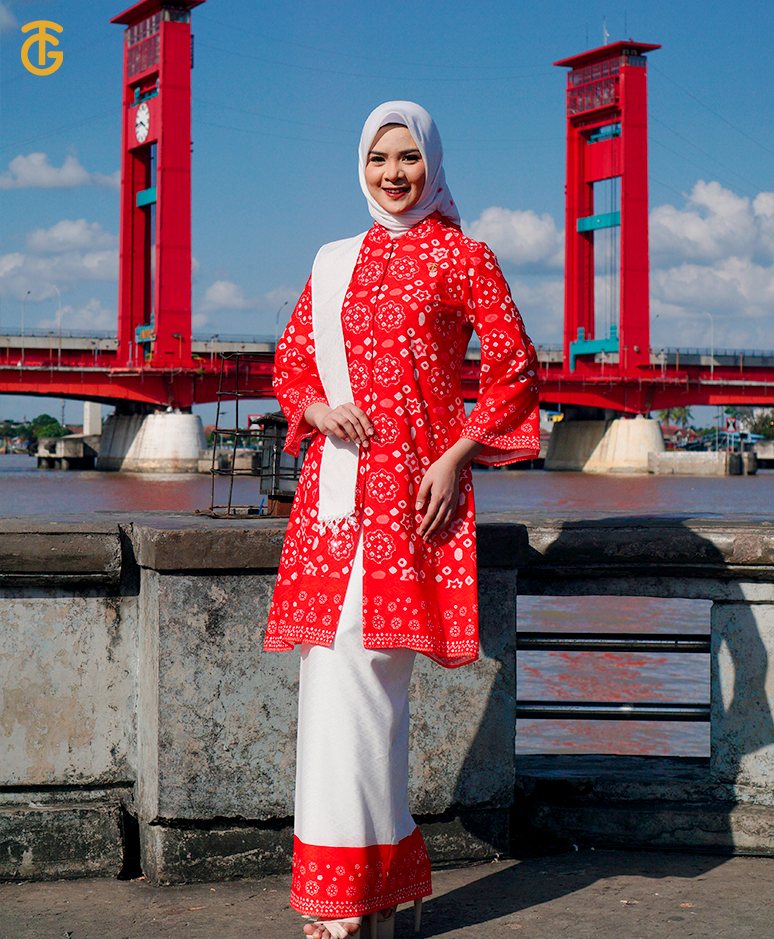 Setelan Jumputan Tunik Merah Putih